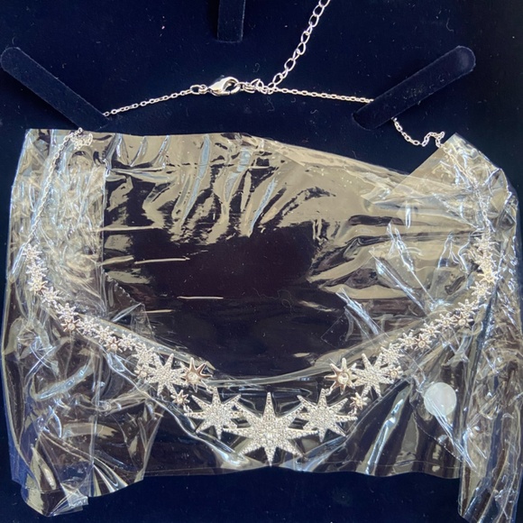 BNIB Swarovski Necklace Earrings Full Set - Picture 6 of 6